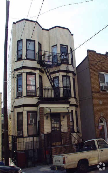 Building Photo - 904 Bergenline Ave
