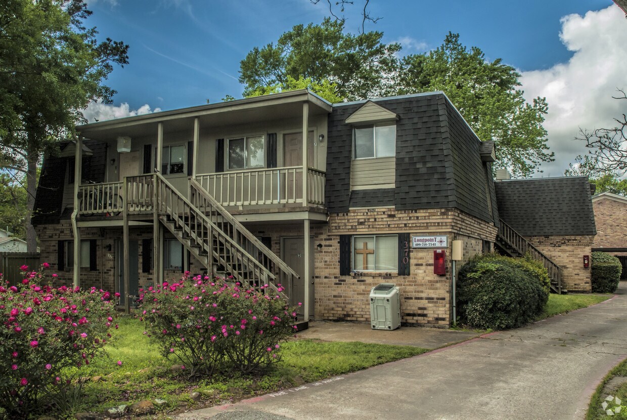 Long Point Manor - Apartments in Beaumont, TX | Apartments.com