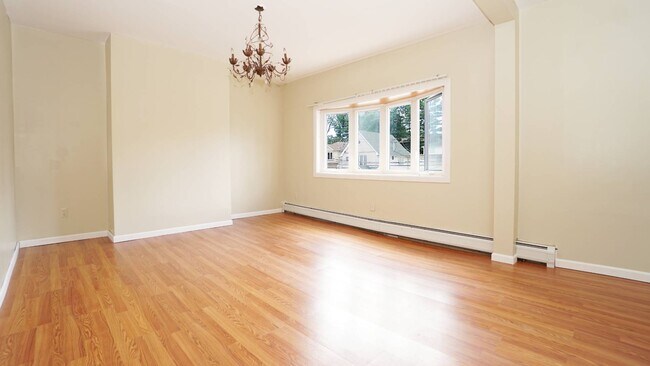Foto del edificio - 509 Delafield Ave
