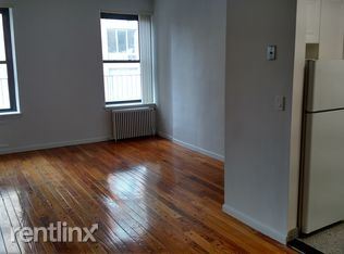 Building Photo - 406 W 25th St