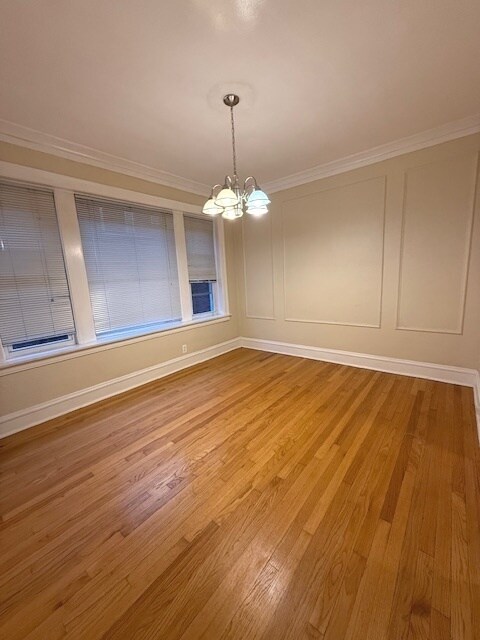 Foto del edificio - 2042 W Farragut Ave