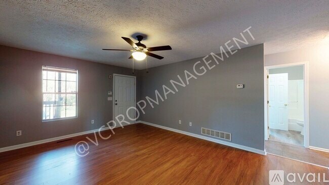 Foto del edificio - 8038 Colquitt St