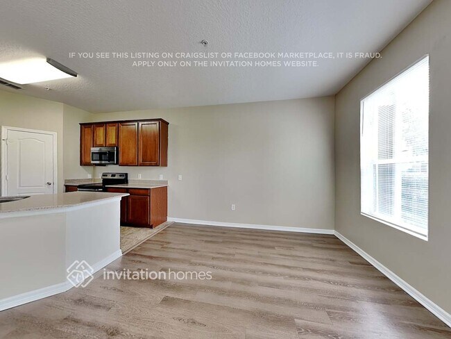 Foto del edificio - 1351 Broken Oak Dr