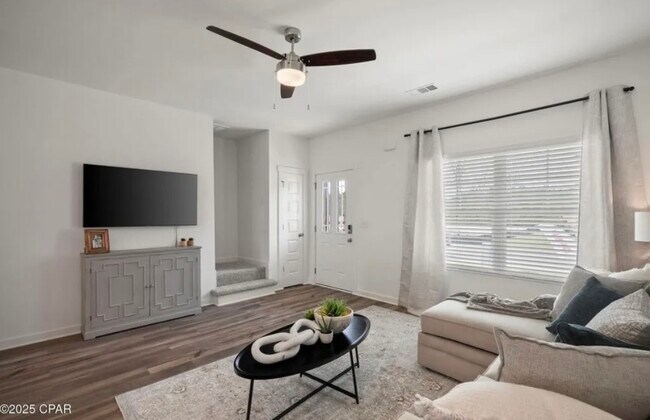 Foto del edificio - 5862 N Tyndall Pkwy