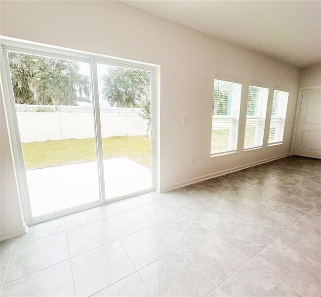 Foto del edificio - 1153 Deepwater Cir