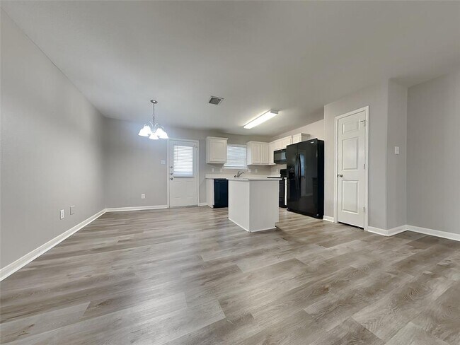 Foto del edificio - 4415 Sunflower Creek Ln