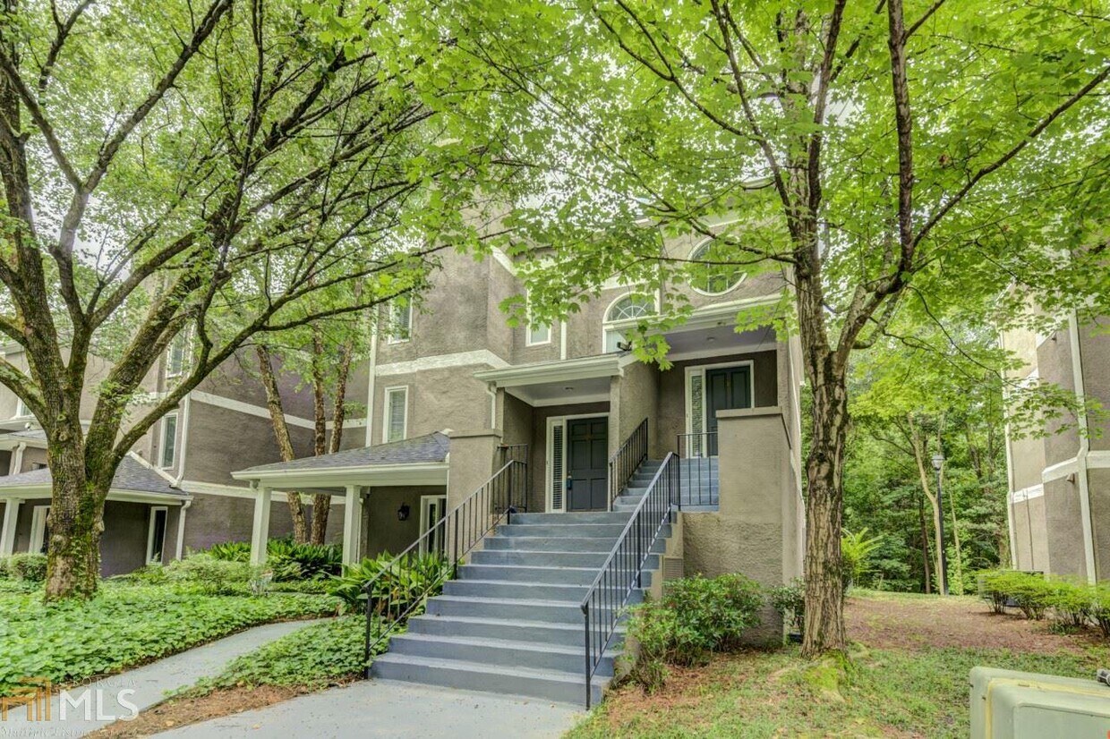 28 Brittany Way NE, Atlanta, GA 30324 House Rental in Atlanta, GA