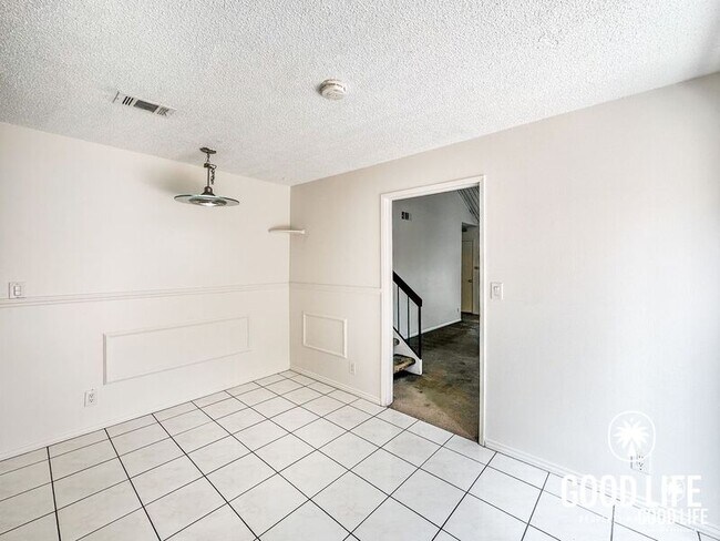 Foto del edificio - 6747 Parkside Ave