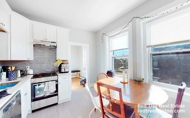 Photo - 1284 Commonwealth Ave Apartment