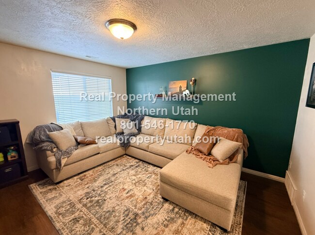 Foto del edificio - Cute 2 Bedroom Townhome in South Ogden Available