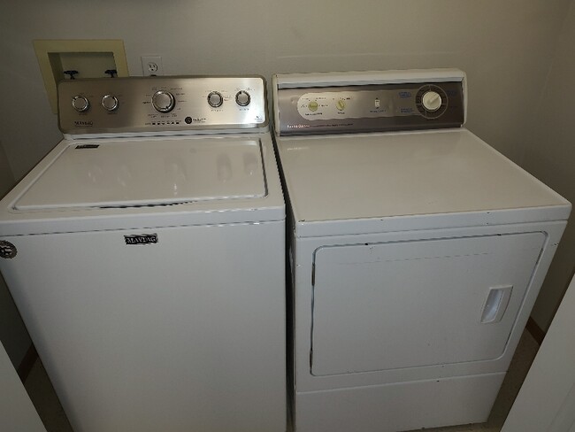 Foto del edificio - 422 Harrison Ave