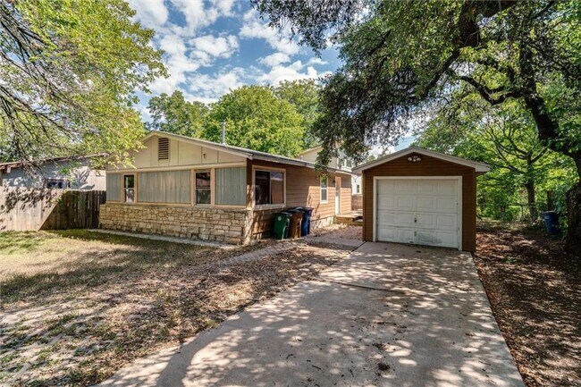 Building Photo - 603 Orland Blvd