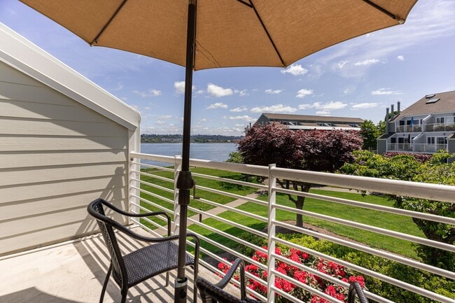 Columbia River View Condo - Hayden Island! - Columbia River View Condo - Hayden Island!