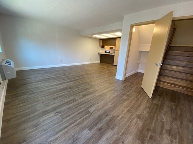 Building Photo - 30 Success Ave