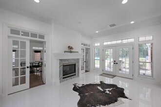 Building Photo - 11492 Majestic Dr