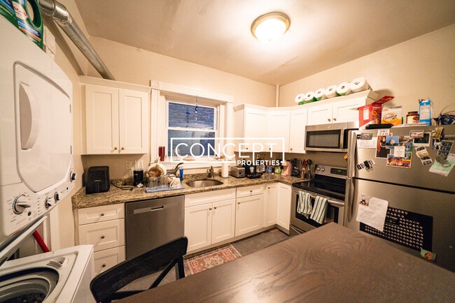 Foto del edificio - 614 Columbus Ave