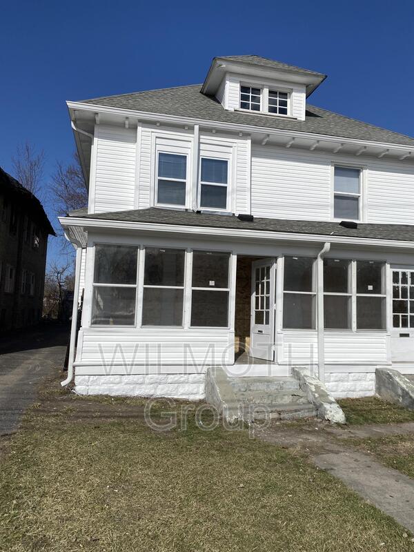 Primary Photo - 4814 E Washington St