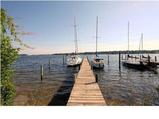 Foto del edificio - Waterfront Unit in Niceville