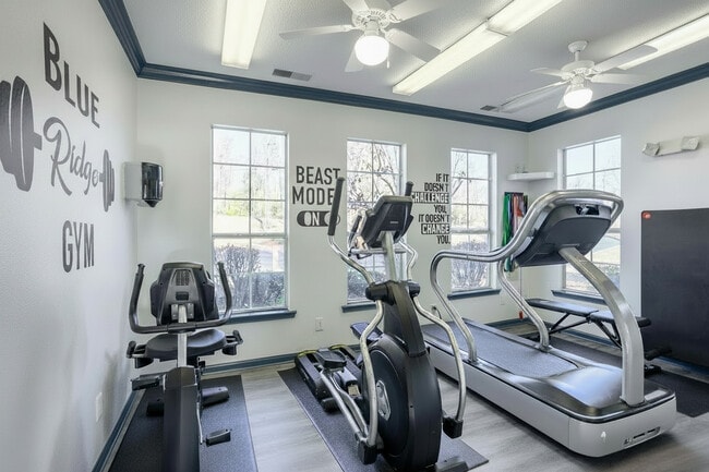 Building Photo - Blue Ridge Apartments