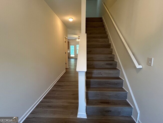 Building Photo - 6438 Mossy Oak Landing