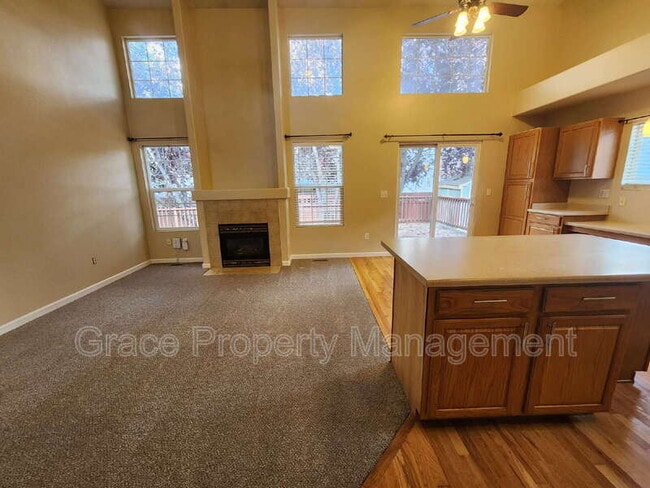 Building Photo - 5157 Paloma St