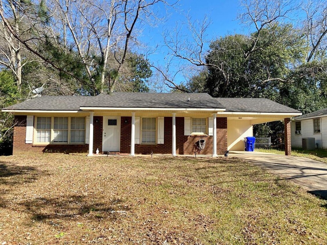 Primary Photo - 519 Maple St