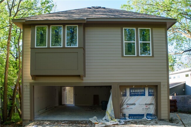 Foto del edificio - 18 E 4th St