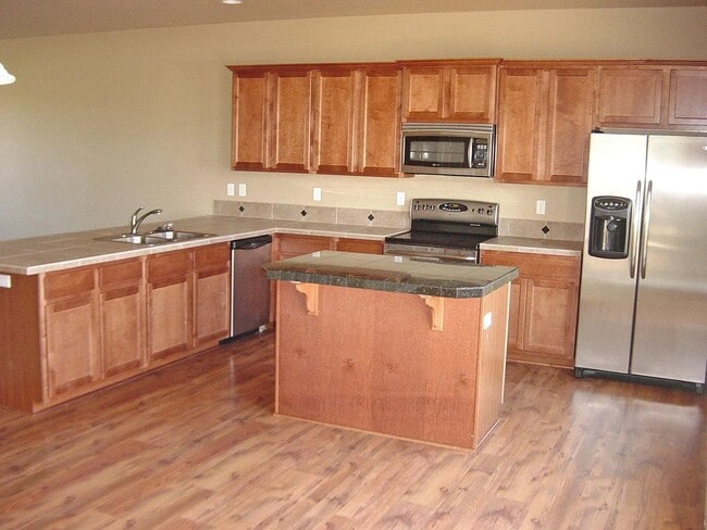 Photo - 20780 SW Sister Ln House