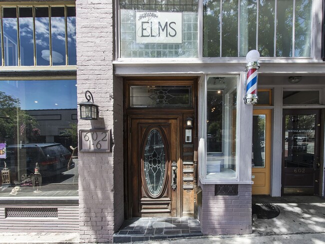 Building Photo - The Elms