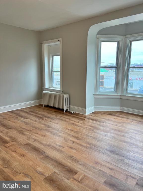 Foto del edificio - 1100 W Market St