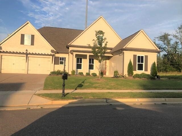 Foto principal - 1302 Belfair Dr