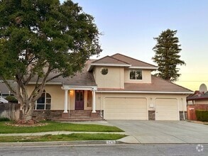 Building Photo - 7476 Hanna St