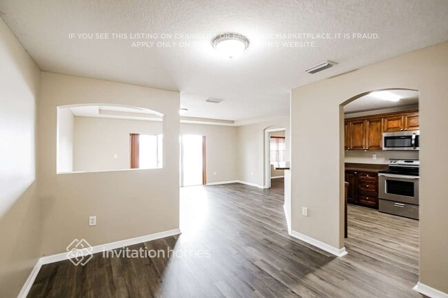 Building Photo - 16244 SW 44th Ln