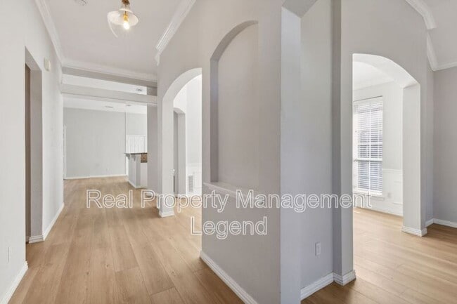 Photo - 8012 Greenwood Dr House