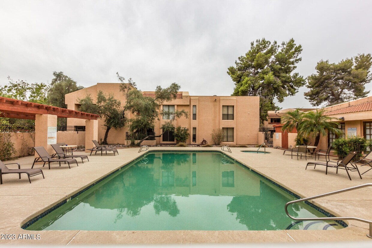 3131 W Cochise Dr Unit 254, Phoenix, AZ 85051 Room for Rent in