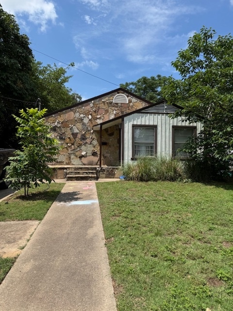 Building Photo - 2104 Houston Pl