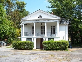 Building Photo - 903 Southwest Ave
