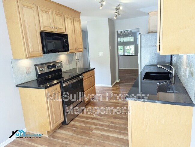 Building Photo - 139 Mallard Ct