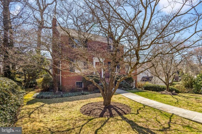 Foto del edificio - 2355 N Quincy St