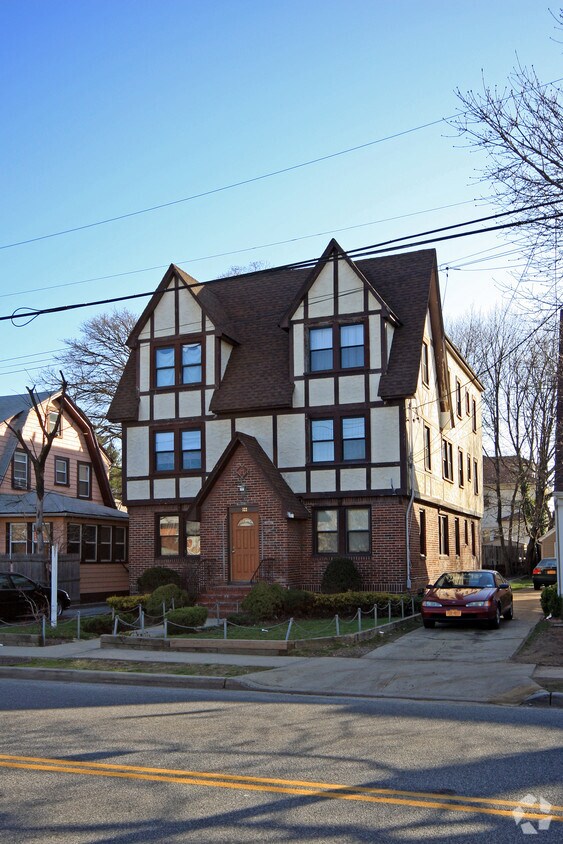 Building Photo - 322 Washington St