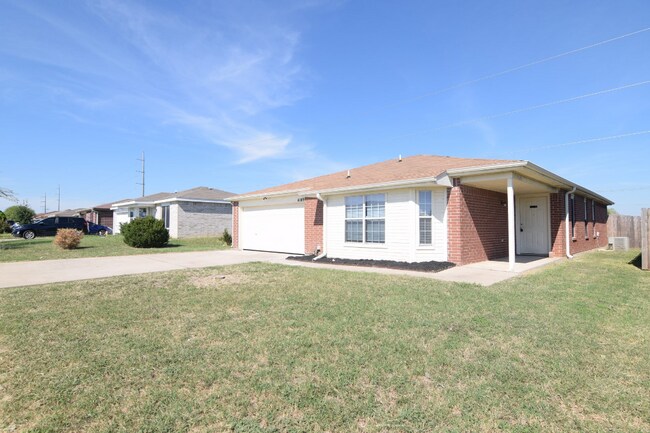 Building Photo - 4109 Mustang Dr