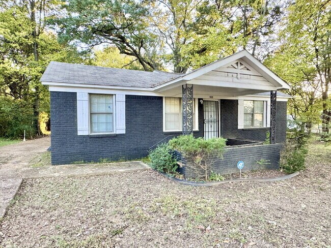 Building Photo - 655 Granada Rd