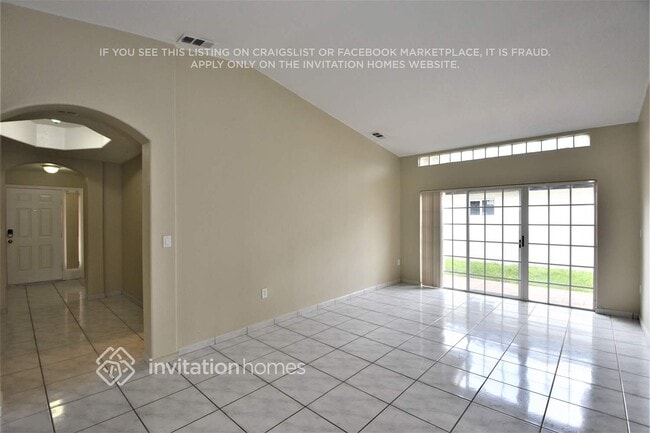 Foto del edificio - 8757 NW 145th Terrace