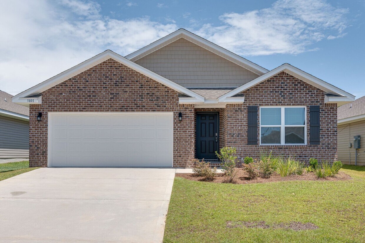 AVAILABLE NOW! Walking distance to Avalon House Rental in Milton, FL