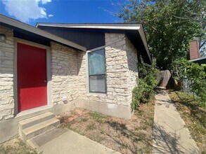 Building Photo - 1000 Fieldwood Dr