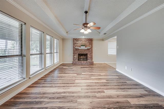 Foto del edificio - 1321 Meadow Ct