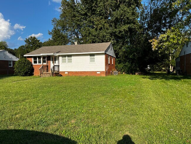 Foto del edificio - 9509 Dawnshire Rd