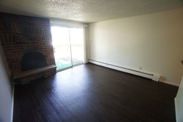 Foto del edificio - 1300 S Parker Rd