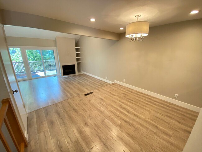 Foto del edificio - 2 Bed 1.5 Bath Condo In Moraga *Remodeled*