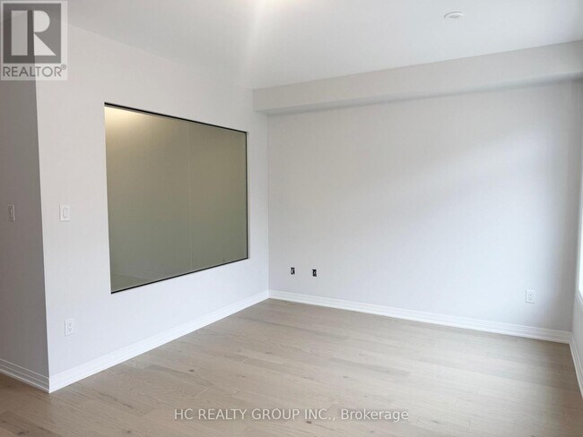 Building Photo - 13 Frisinger Ln